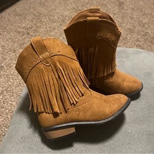 Cat & Jack Toddler girl boots with Fringe